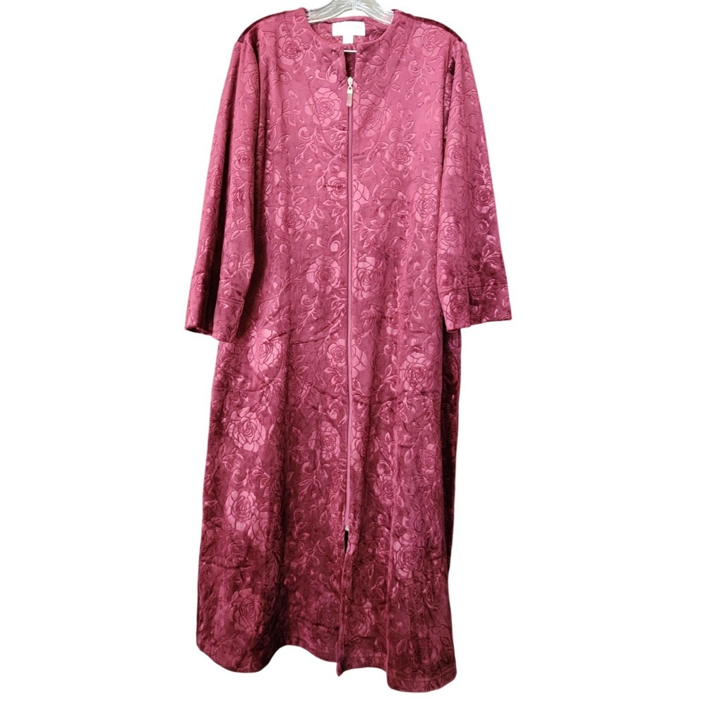 Miss Elaine Women's Robe S/M Burgundy Embossed Zip-Up Long Sleeve Plush Lounge